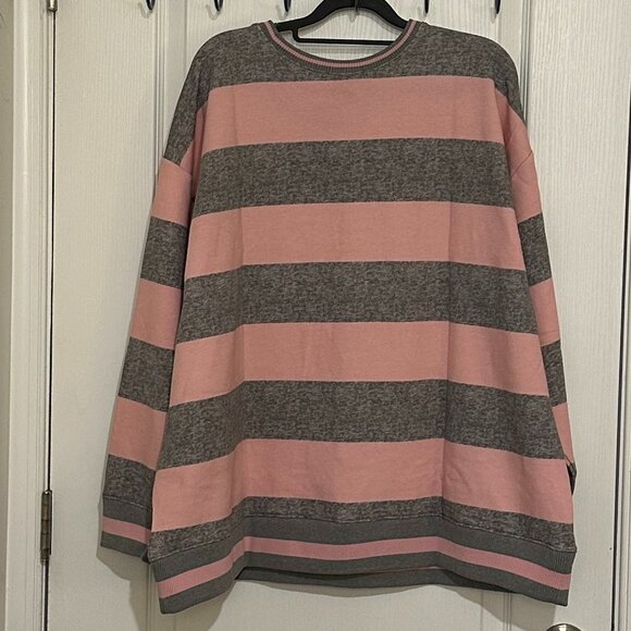 Torrid Drop Shoulder Crew Sweatshirt Size 2 - Picture 11 of 15